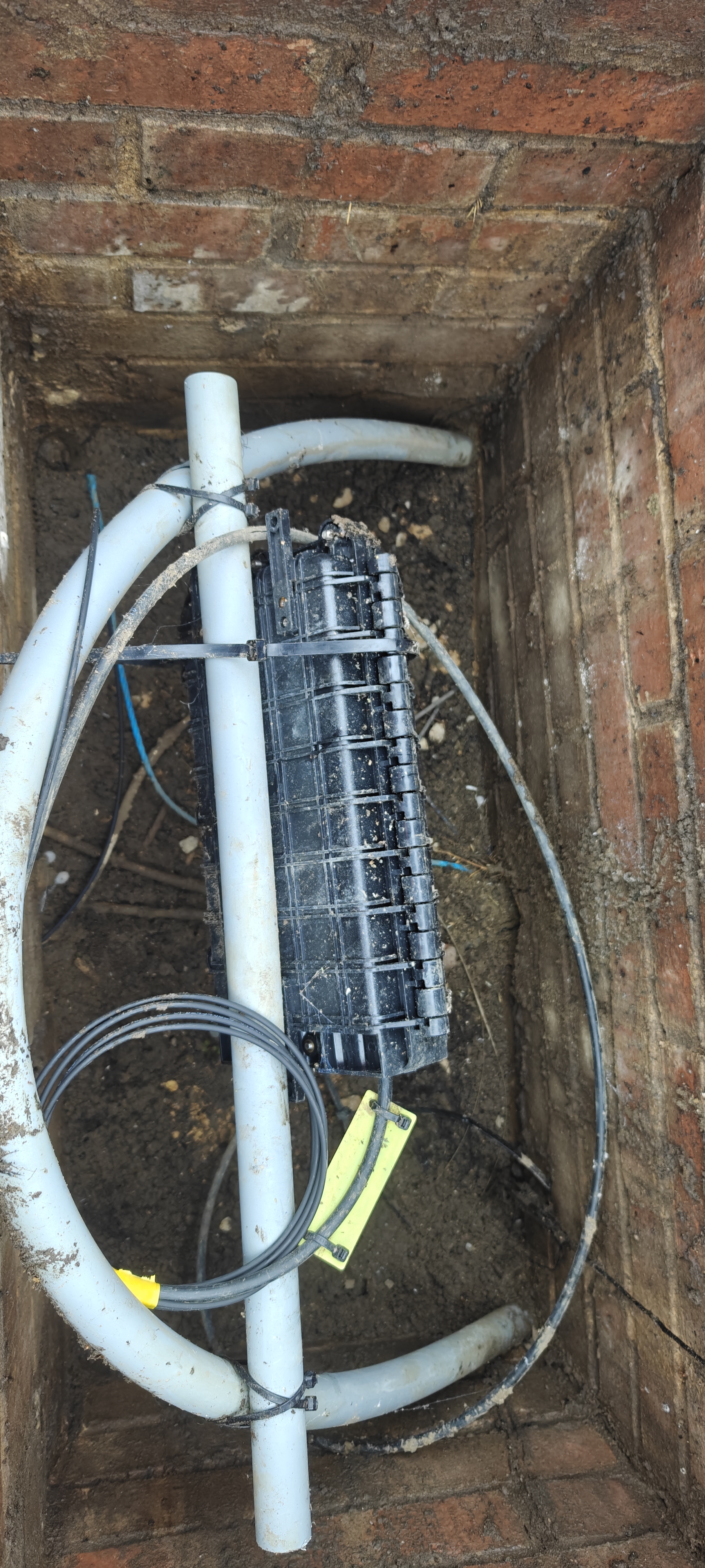 Splitter Box in Chamber